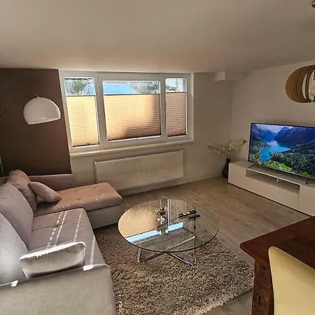 Gemuetliche Souterrainwohnung In Bester Lager * Hannover